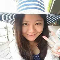 Chin Yi Chuang (七億) facebook profile