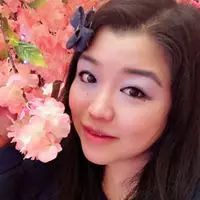 Jennifer Ko (玻璃心 Glass Heart) facebook profile