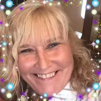 Gail Mitchell (Gail Farquhar) facebook profile
