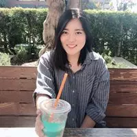 Jihyun Kim (Jenny) facebook profile