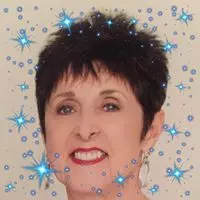 Carolyn Diamond facebook profile