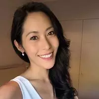 Jennifer D. Lee (李佳美) facebook profile