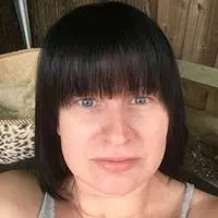 Donna Lowe (Dee) facebook profile